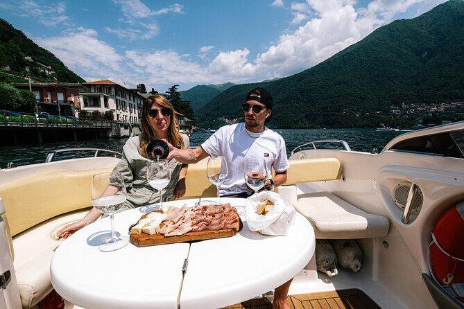 1 Hour Private Cruise on Lake Como Motoscafo Cranchi - Where you start on the lake: Como meeting point and getting ready