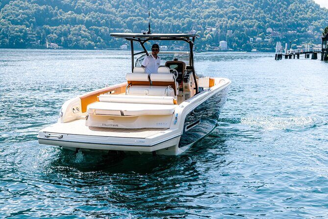 1H Luxury Cruise Como Lake Tender Yacht Invictus 9 Pax - Moltrasio and Laglio: George Clooney’s neighborhood feel