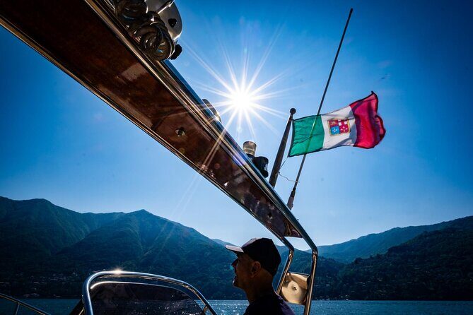 1H Private Cruise on a beautiful wooden speedboat on Lake Como - Villa Olmo From the Water: Seaplane Hangar Views Included