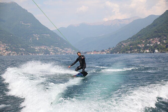 1H Wakeboard and Wakesurf on Lake Como with Mastercraft Boat - Mastercraft boat + driver: why that matters for wake sports