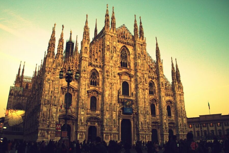 2-Hour Milan by Night Walking Tour - Start at Piazza della Scala under Leonardo’s statue