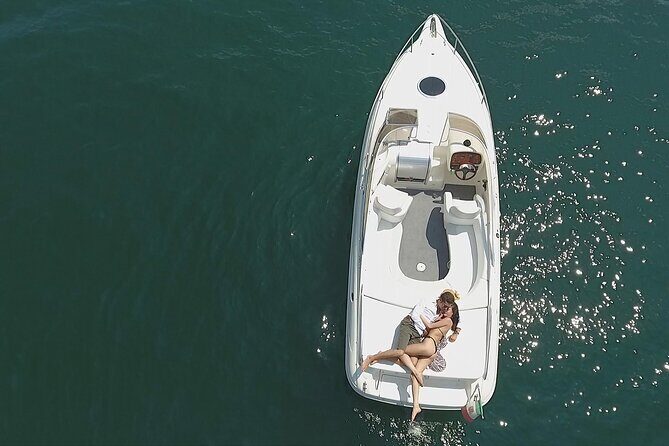 2 Hours Private Guided Boat Tour on Lake Como - Villa Passalacqua and the Free Admission Mention