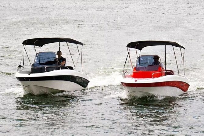 2 Hours Rent Boat SuBacco Lake Como - Cernobbio and Villa Erba to Villa d’Este: where the shoreline turns into a star show