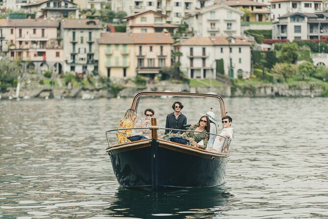 3 hours Private Boat Tour on Lake Como Bellagio - On board with Blue Royal Charter: comfort, music, and a guide who talks