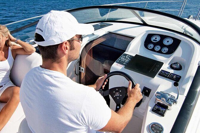 3 Hours Private Breathtaking Como Lake Boat Tour - A Private 3-Hour Lake Como Boat Tour That Actually Feels Flexible