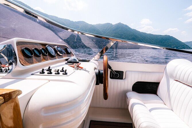 4 Hours Private Cruise on Lake Como by Motorboat - Argegno, Ossuccio, Colonno, Sala Comacina: the lake gets quieter