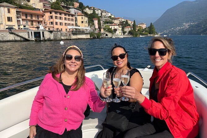 6 hour boat tour with captain on Lake Como - Menaggio: Alleys, Squares, and the Mountain Reflection Look