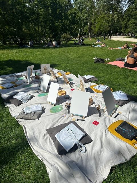 Art in the Park: Paint 'n Sip at Parco Sempione - Finding the meeting point near Parco Sempione without stress