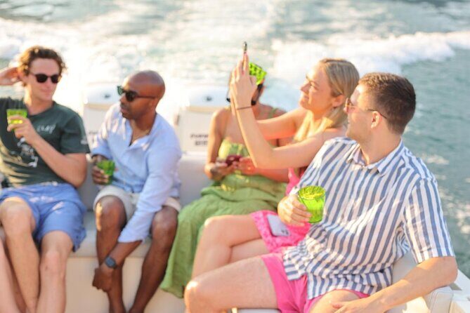 Boat Party on Lake Como - Open Bar - Open bar on board: what you get, what you don’t, and how that changes the value