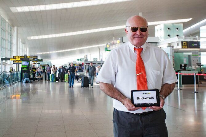 Como Private Transfer from Como city centre to Milan Malpensa Airport - Timing that keeps your flight plan intact