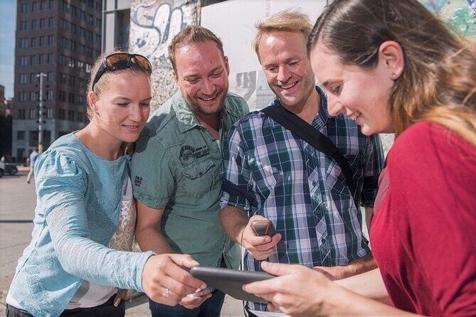 e-Scavenger hunt Milan: Explore the city at your own pace - Churches with tricks: San Fedele, San Lorenzo Maggiore, and Santa Tecla
