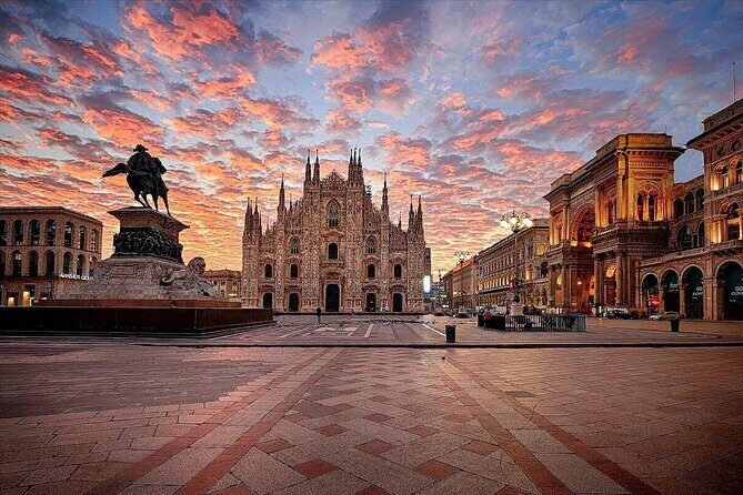 e-Scavenger hunt Milan: Explore the city at your own pace - Casa Panigarola and Palazzo Litta: medieval and Baroque in the same walk
