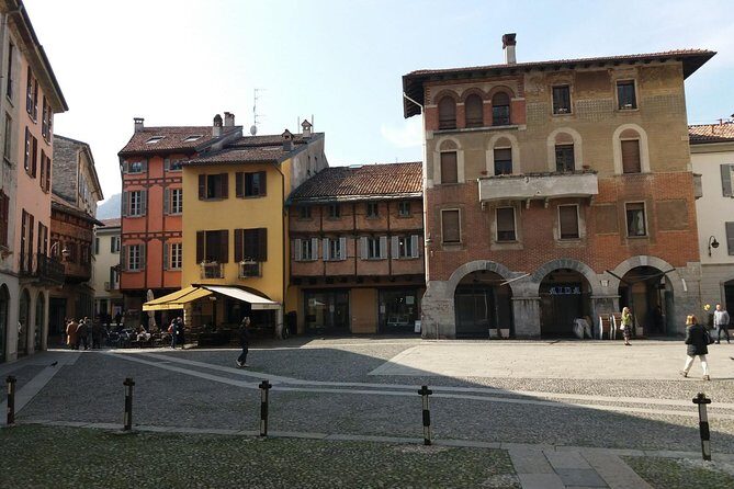 Food and Wine tour on Como Lake - Semi private tour - Gelato time: the simple ender that feels very Italian