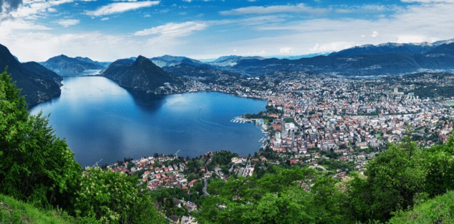 From Milan: Como, Bellagio, and Lugano Exclusive Boat Tour - Como’s historic center: a quick taste before the water