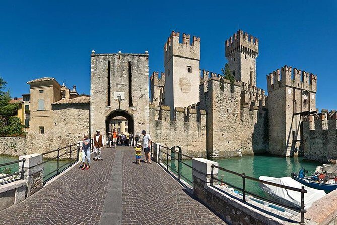 Full-Day Lake Garda and Desenzano del Garda from Milan - small group tour - Milan Start: 8:10 AM from Central Station Area