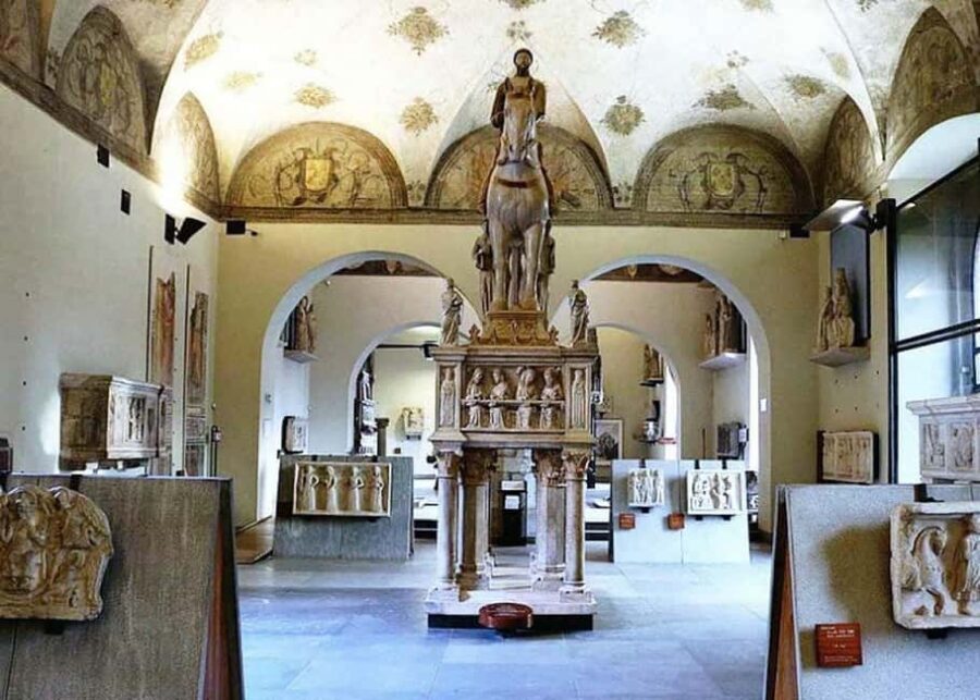 Guided Tour: Discover Sforza Castle and Michelangelo's Art - Sforza Castle: from fortress walls to Renaissance rooms