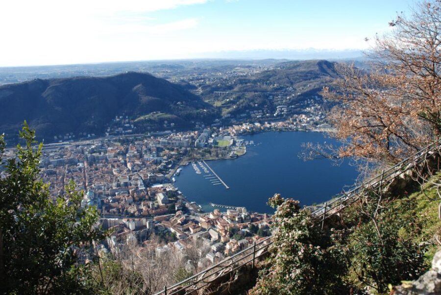 Half-Day Lake Como Discovery Tour from Milan - Starting at Cadorna: Meeting at Cioccolatitaliani and Getting Going