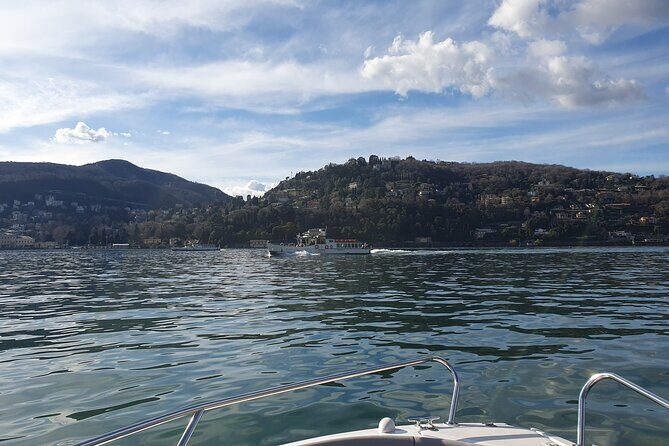 Lake Como: 2 Hours Boat Rent Without License - The booking experience: smooth days and the one big risk