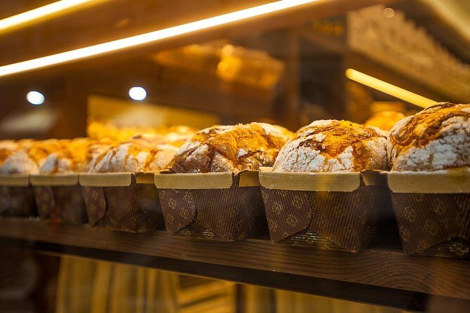 Lake Como Food Tour - Eat like a real Local - Via Pietro Boldoni Pizza by the Slice: Quick Street-Style Como