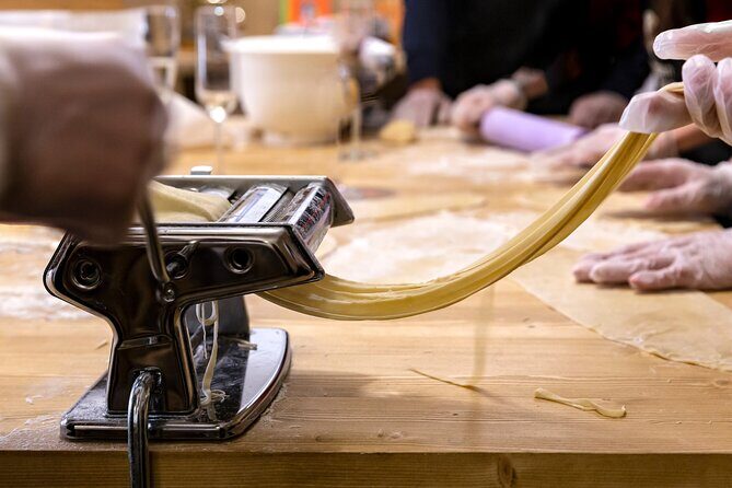 Luxury Cooking Class with a Chef in Bellagio - Getting there: meeting point, timing, and transport reality