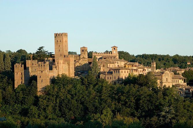 Medieval villages & Cremona Stradivari's town, tour from Milan - Quick highlights