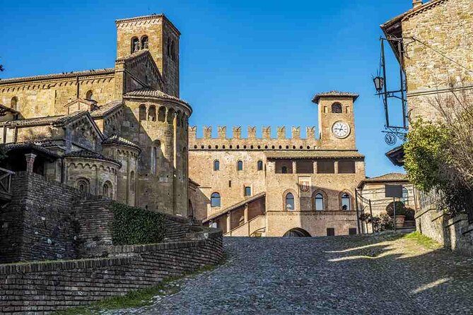 Medieval villages & Cremona Stradivari's town, tour from Milan - Cremona Cathedral and the bell tower climb you can choose to do