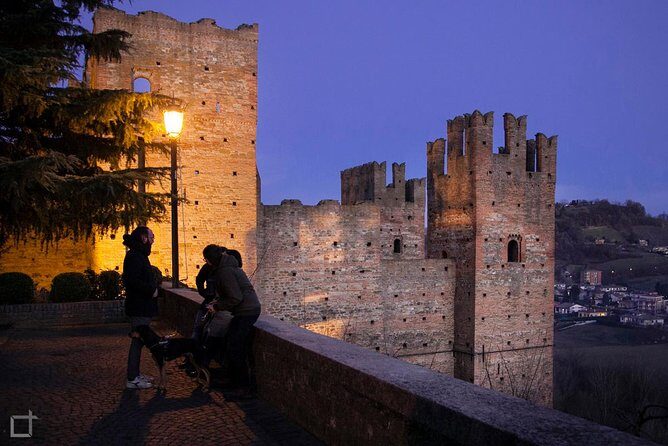 Medieval villages & Cremona Stradivari's town, tour from Milan - Your guide and pace: why Giorgio’s style matters