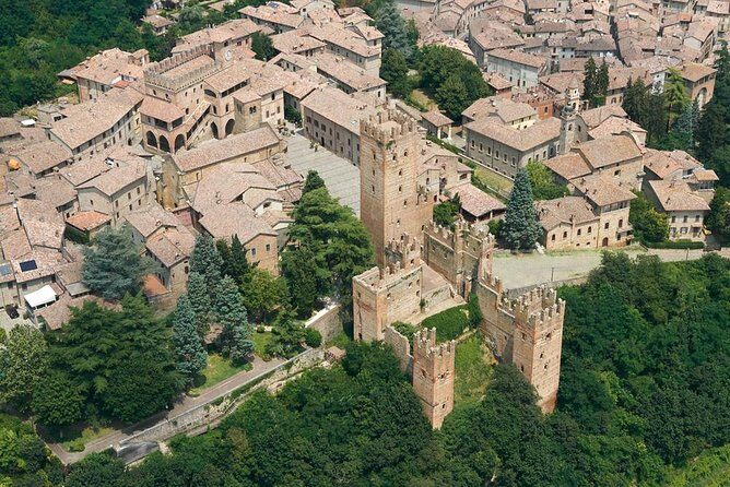 Medieval villages & Cremona Stradivari's town, tour from Milan - Museo del Violino: Stradivari context makes the museum land harder