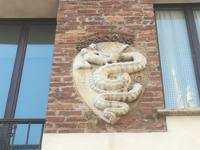 Milan: 4-Hour Art and History Private Walking Tour - La Scala (Outside): Opera House Energy Without the Ticket Trap