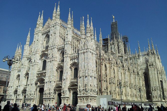 Milan, a city of art an history. Classic tour of Milan - Price and value for a private group (the math you should do)
