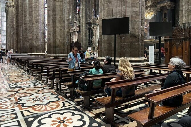 Milan: Cathedral and Terraces Guided Tour with Tickets - Piazza Mercanti and Leonardo’s Nearby Presence