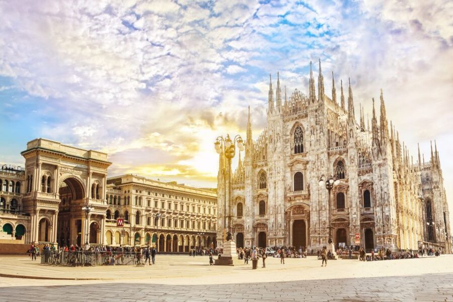 Milan Cathedral: Skip-the-Line Private Tour with Rooftop - Getting the most from your licensed guide and chosen language