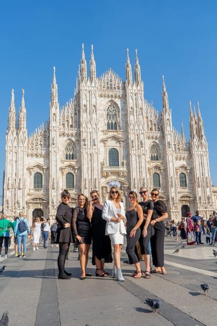 Milan: Duomo Square and Gallery Private Photo Shoot - Duomo Square photo stop: big architecture, easy framing