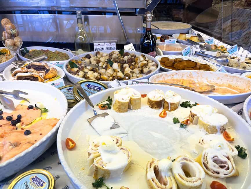 Milan: Food Tour with Pasta, Pizza, Cannoli, and Tiramisu! - Skip-the-line entrance and the walking pace