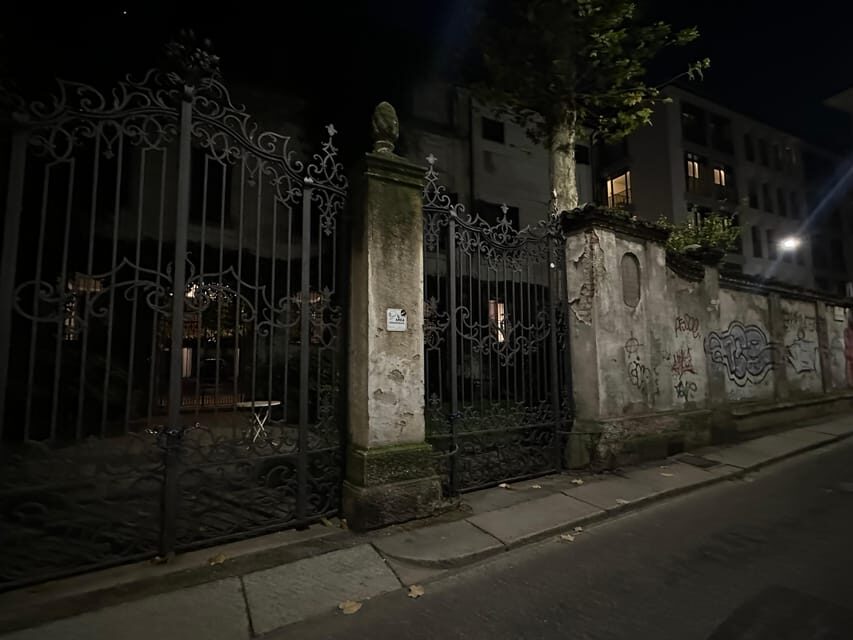 Milan: Ghosts, Mysteries, and Secrets Guided Walking Tour - How the 1.5-hour walking pace works (and why it matters)