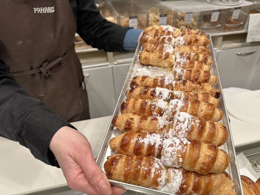 Milan: Gourmet Street Food Tour with Sightseeing and Tasting - Key reasons this tour scores high