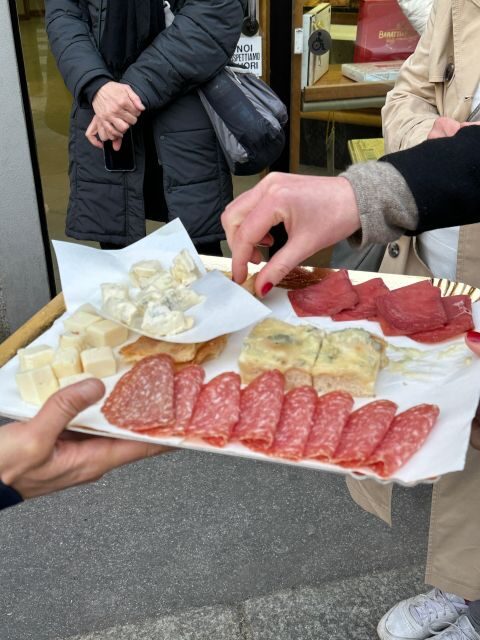 Milan: Gourmet Street Food Tour with Sightseeing and Tasting - Entering Milan from the right angle: food first, sights beside it