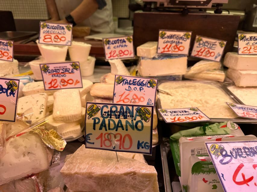Milan: Gourmet Street Food Tour with Sightseeing and Tasting - Gelato and dessert: finishing the tour the Italian way