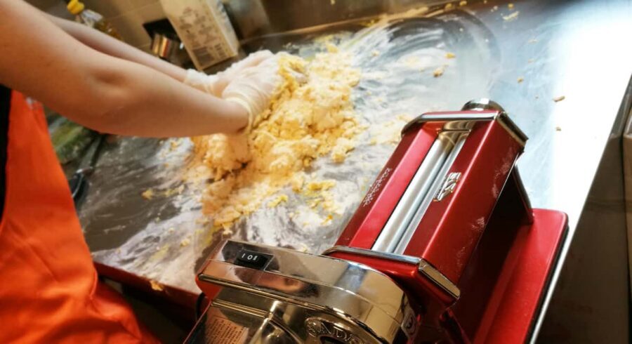 Milan: Pasta Mastery Workshop with Spritz and Tiramisù - Getting There: Metro and Tram Options Near Gerusalemme
