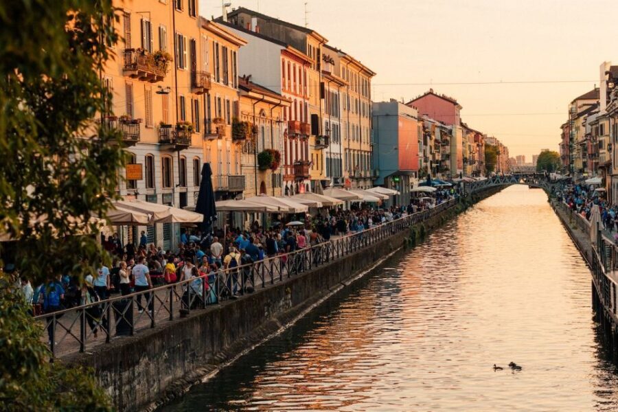 Milan: Private Navigli Neighborhood Walking Tour - Vicolo dei Lavandai: the lane stop that makes Milan feel personal