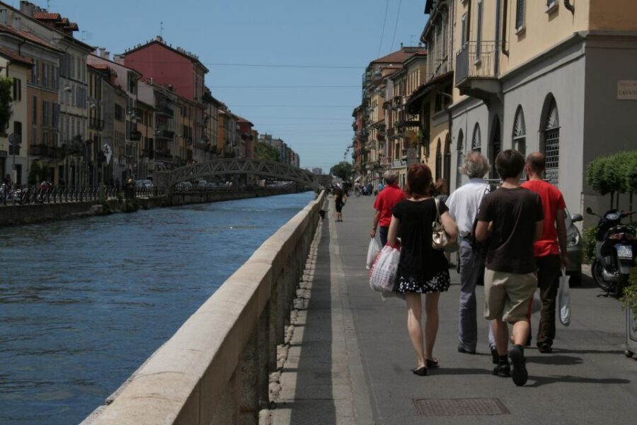 Milan: Private Sightseeing & Shopping Tour with a Local - Getting Around, Rain or Shine, and Ticket Reality