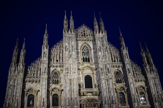MILAN PRIVATE WALKING TOUR BY NIGHT: AMAZING MILAN - 2 h - A Two-Hour Night Walk Through Milan That Actually Makes Sense