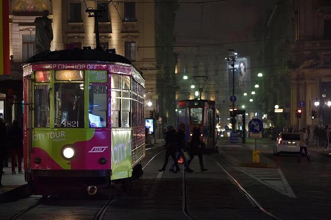 MILAN PRIVATE WALKING TOUR BY NIGHT: AMAZING MILAN - 2 h - Logistics: The Route Starts Late and Ends Big