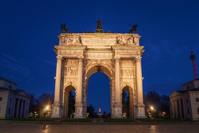 MILAN PRIVATE WALKING TOUR BY NIGHT: AMAZING MILAN - 2 h - Price and What You’re Really Paying For