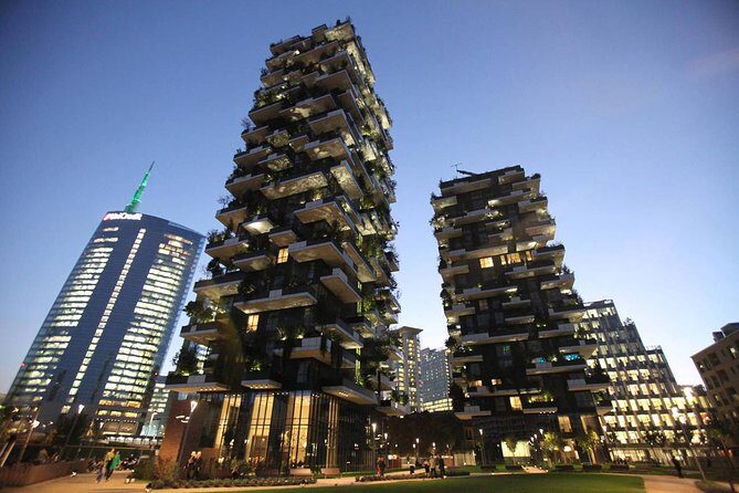 Milan Skyscrapers Guided Tour: Porta Nuova, Unicredit tower & Vertical Forest - Milan skyscraper views without the guesswork