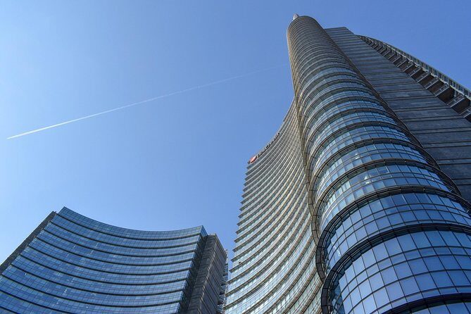 Milan Skyscrapers Guided Tour: Porta Nuova, Unicredit tower & Vertical Forest - The Eataly finish: regional bites as a smart payoff