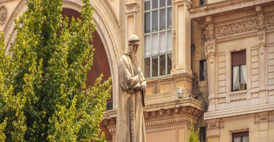 Milan: The Story of Leonardo da Vinci Private Guided Tour - The 2-hour plan: from La Scala statues to the Last Supper area