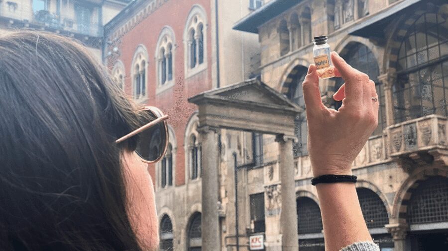 Milan: Treasure Hunt & Walking Tour - Stop 4: Turning a Square or Facade Into Evidence