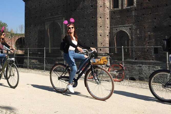 Milan's Hidden Gems: Unique Bike Tour (ENG, NL) - Getting Oriented at Via Guglielmo Pepe (and Staying in the Same Spot)