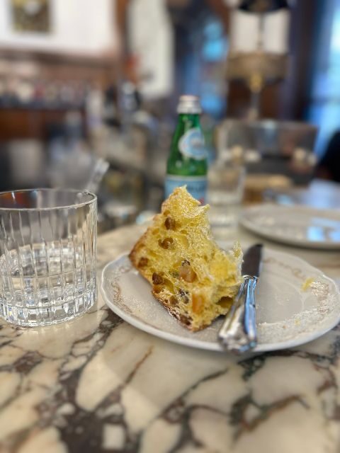 Milan's Panettone Tour - What You’ll Taste: Panettone, Christmas Pastries, and Warm Drinks